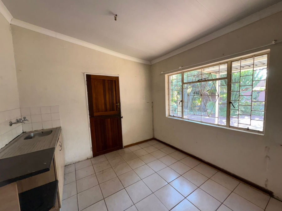 6 Bedroom Property for Sale in Bodorp North West